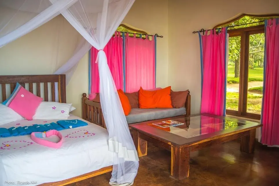 Pineapple Bay Resort Bulago Island