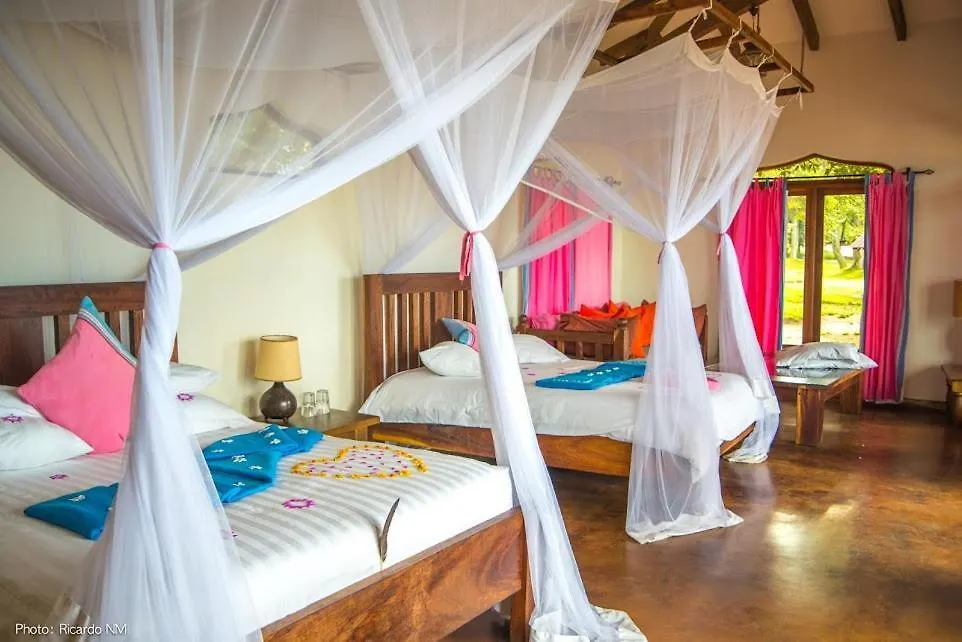 Pineapple Bay Resort Bulago Island